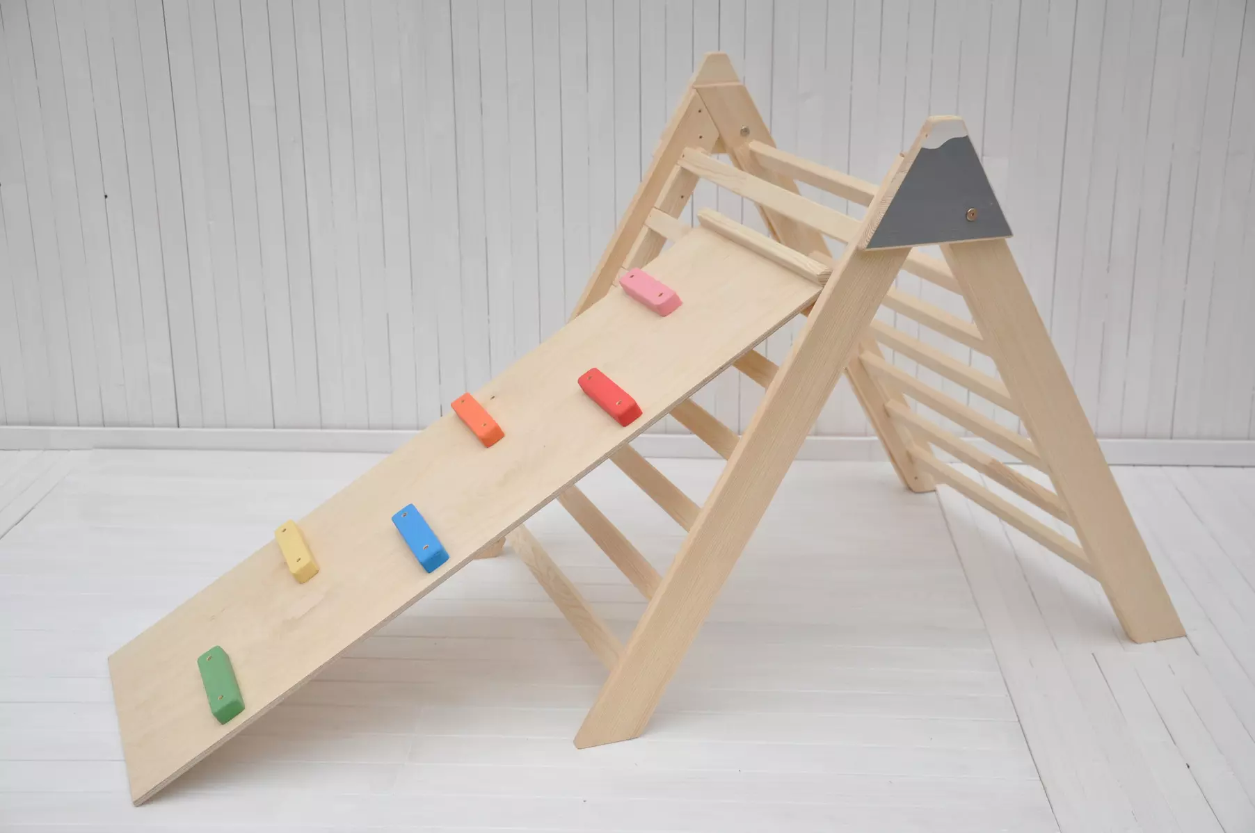 Klimrek BarinToys Bergbeklimmer houten babygym & peutergym thuis peuters speelgoed.