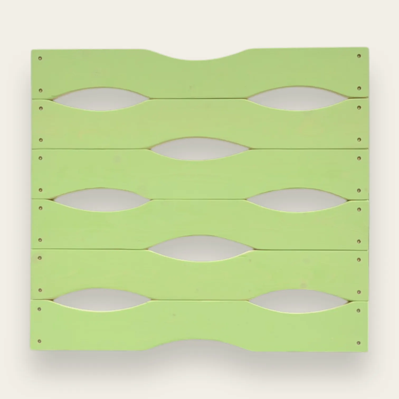 Houten klimpaneel voor peuters saliegroen — klimwand voor kinderen binnen massief hout 3 cm klimopeningen EN 71-3 — Barin Toys